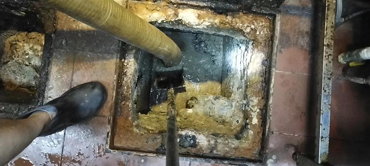 双峰污水池清理一般都有毒气，怎么预防中毒呢？