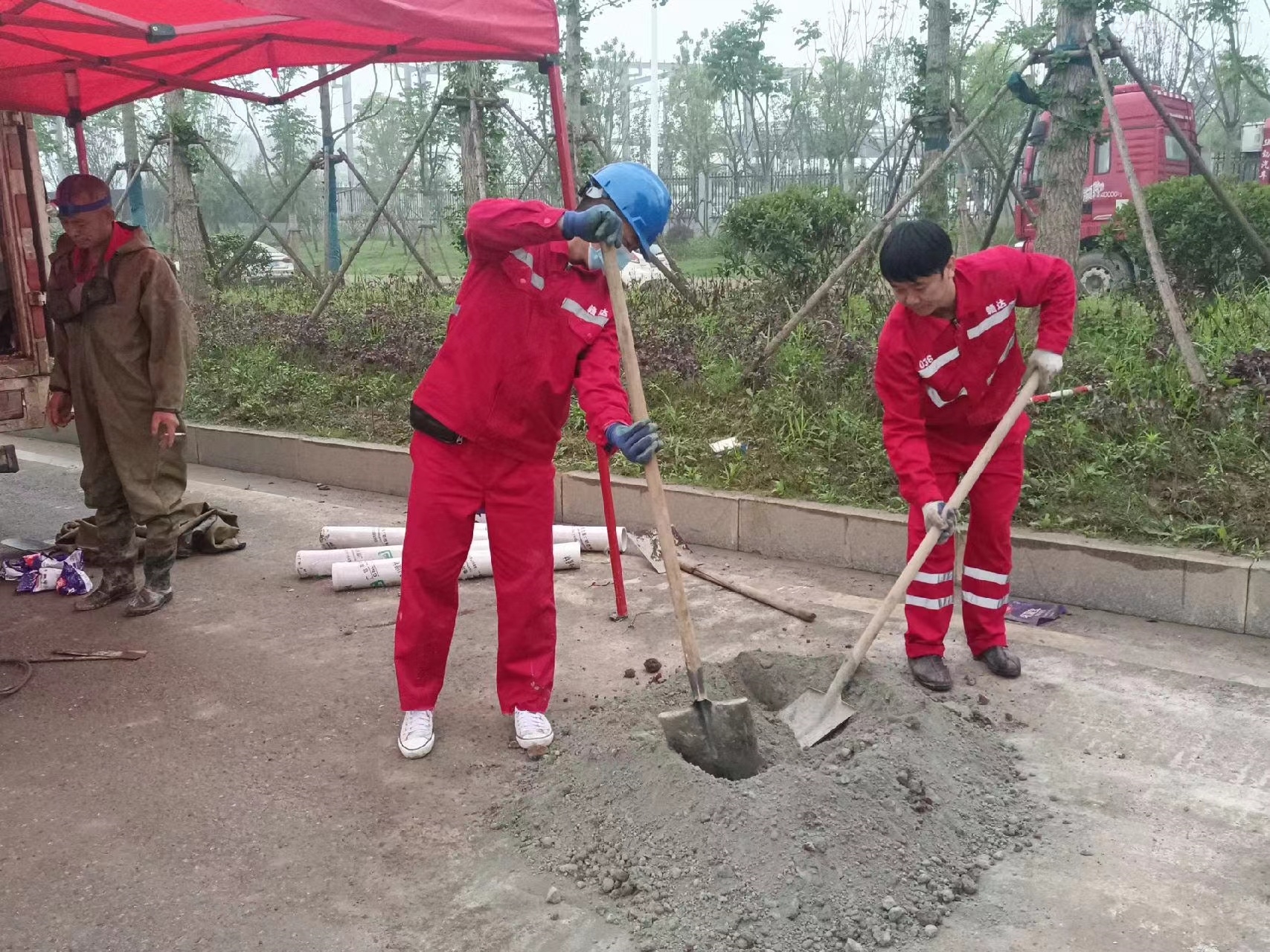 双峰管道疏通哪家好】及时进行市政管道清淤